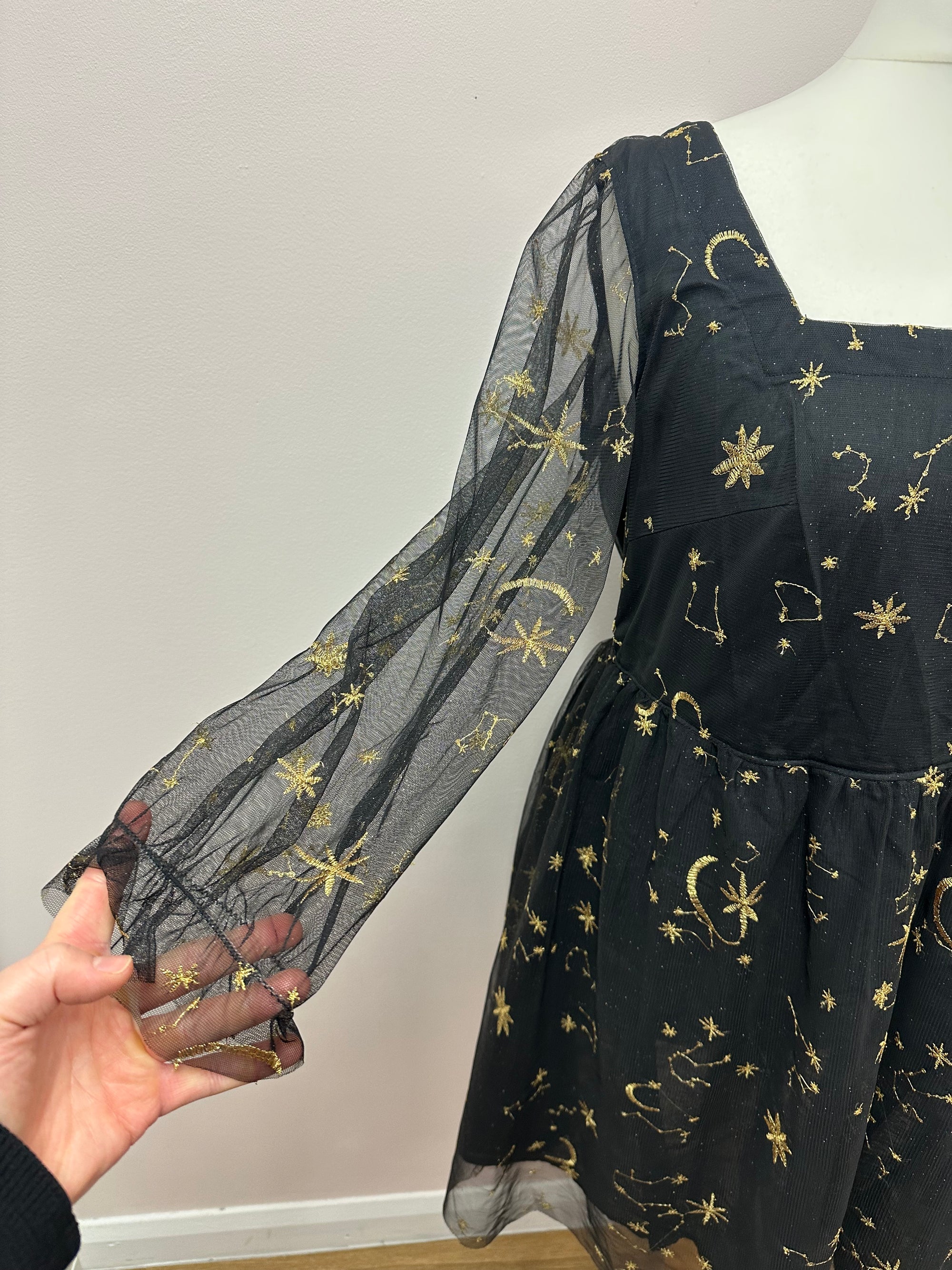 Black constellation lace dress size L (18/20)