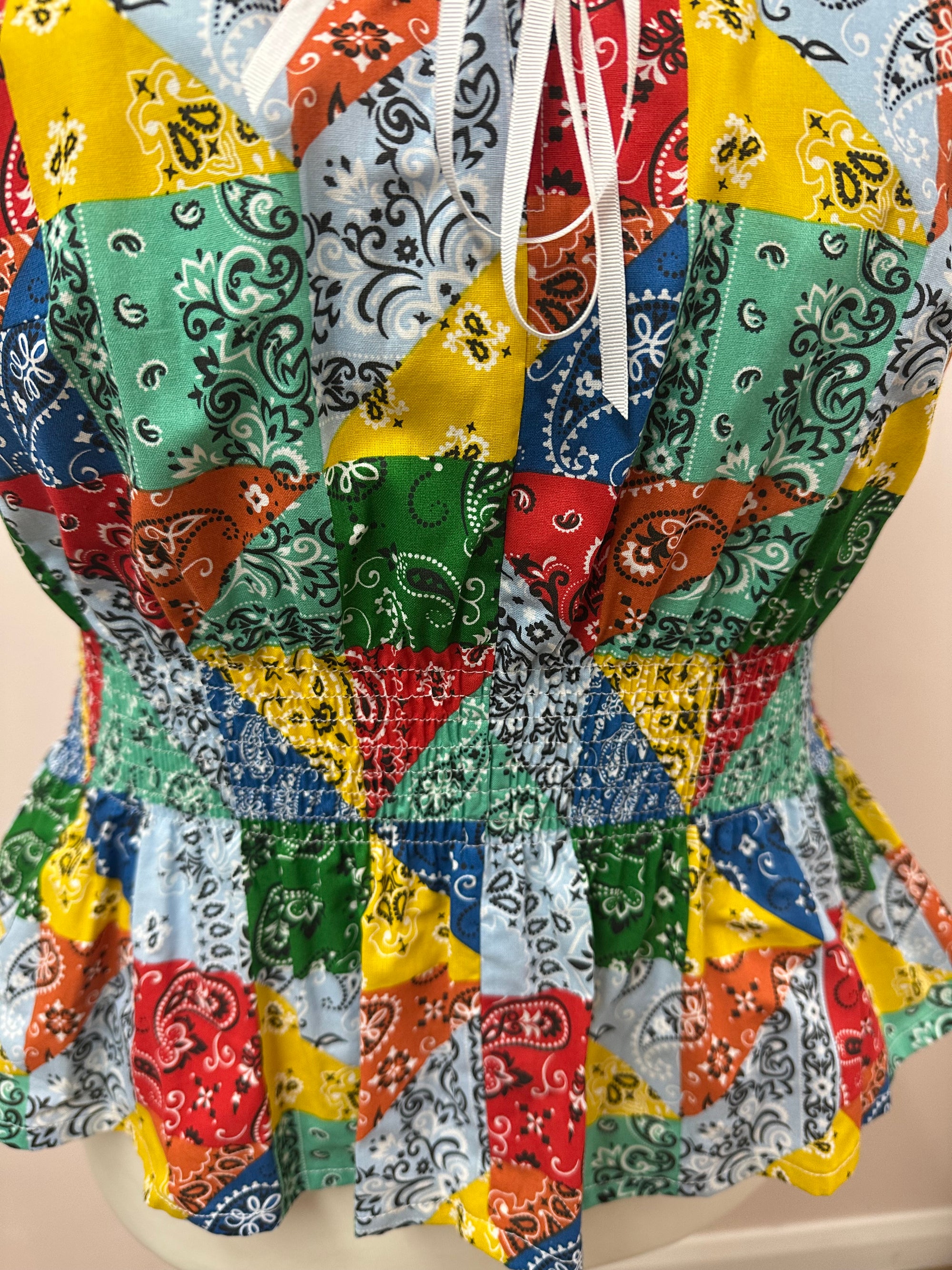 Shirred waist paisley top size L (18/20)