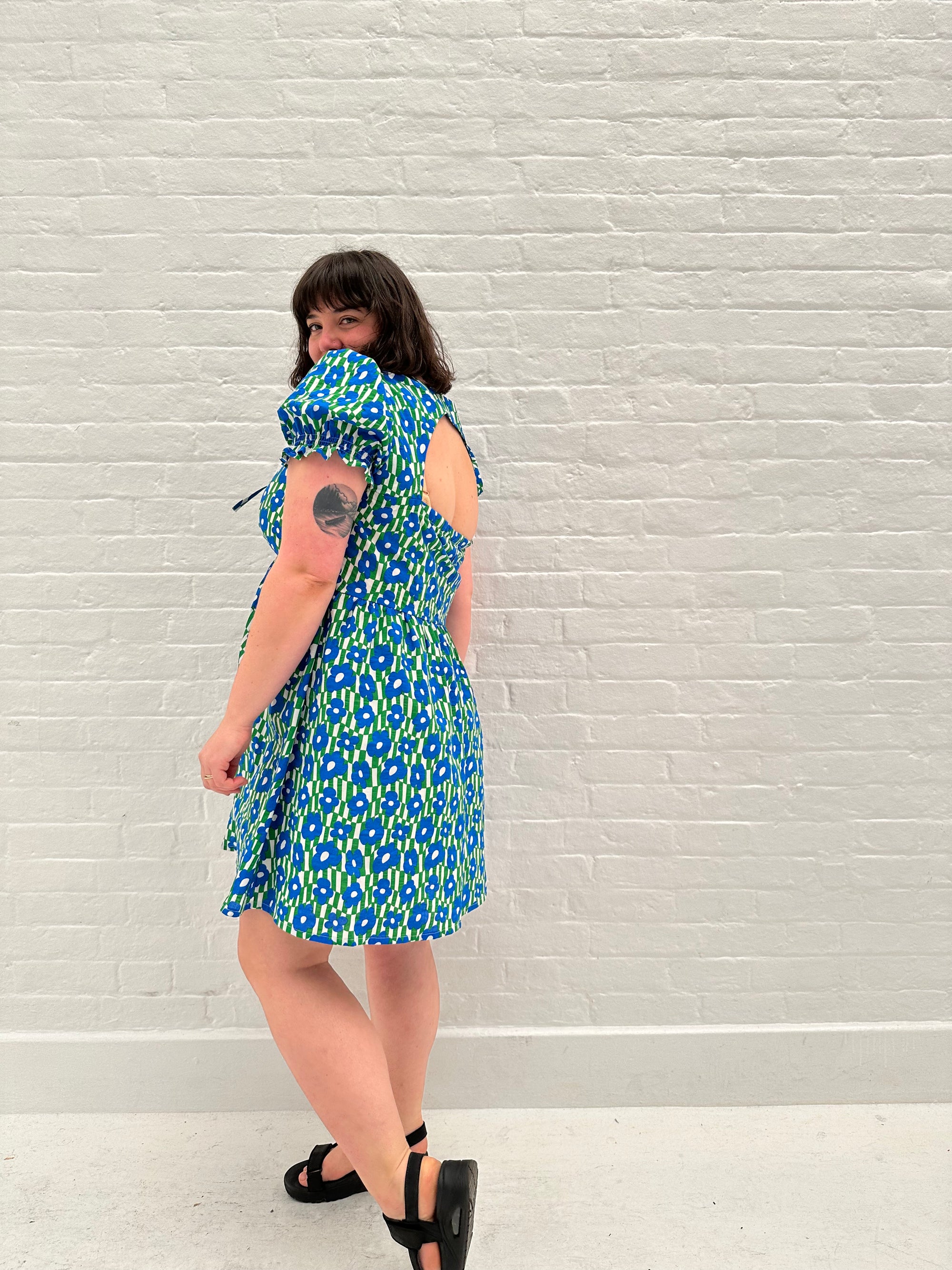 Adjustable front mini dress size L