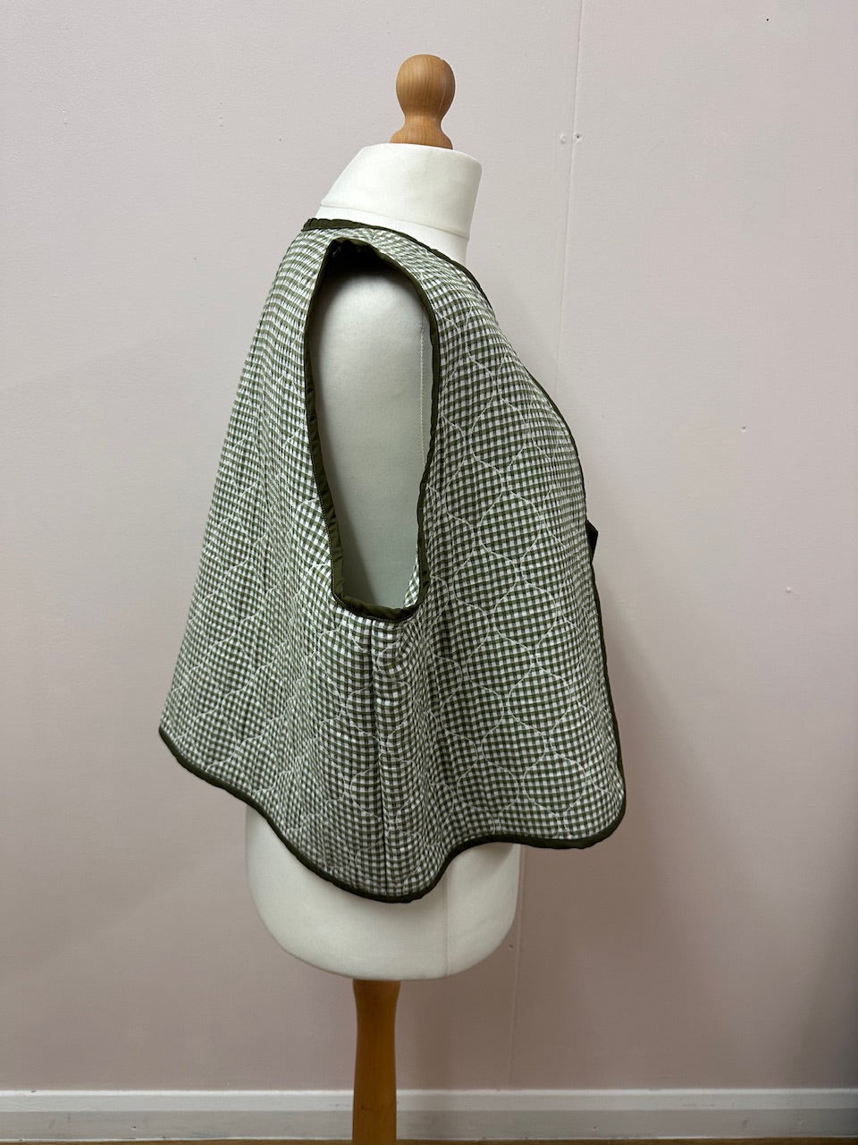 Green vest size L 18/20 (ready to ship)