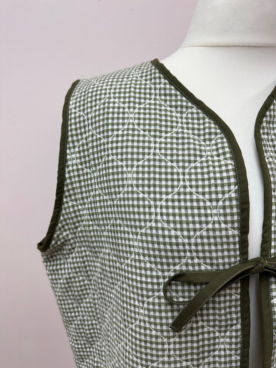 Green vest size L 18/20 (ready to ship)