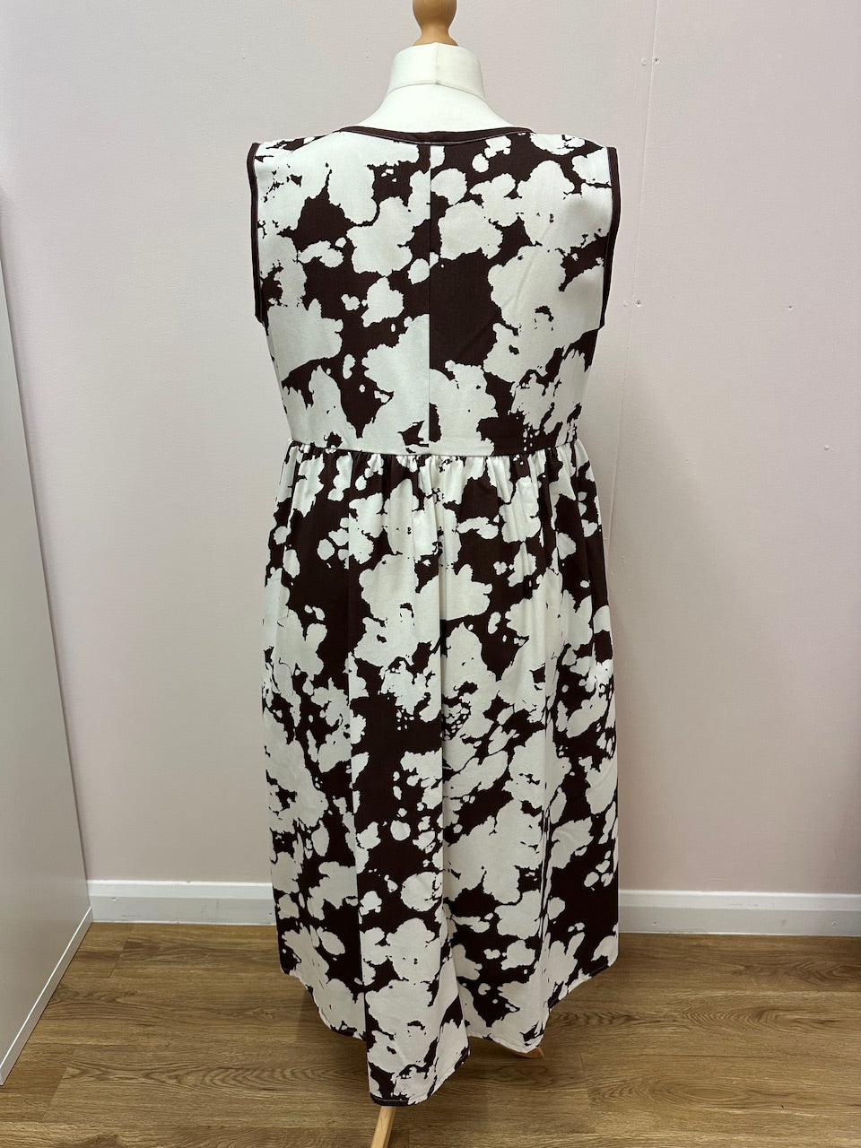 Sleeveless cow print denim dream dress size L (18/20)