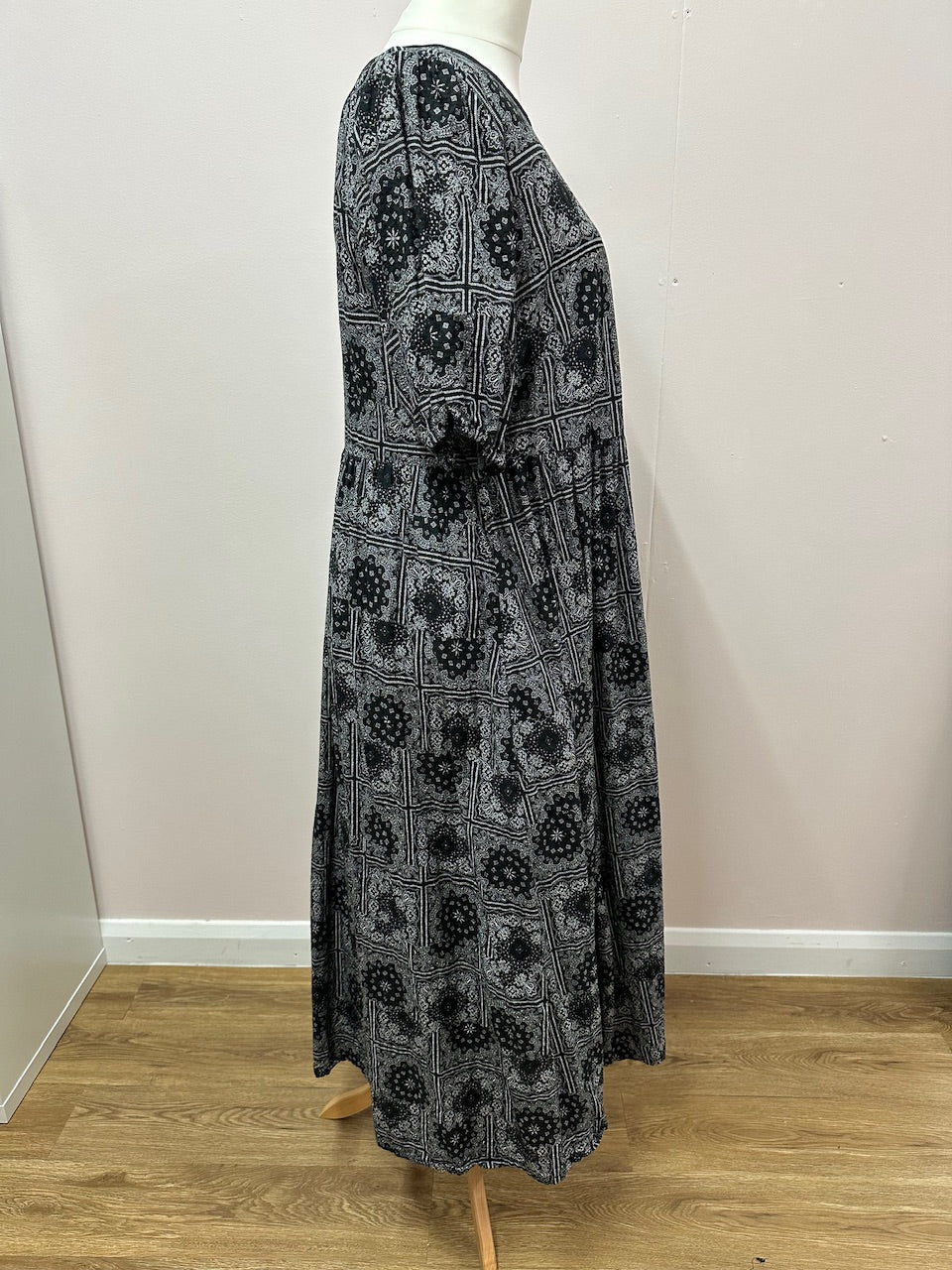 Black Paisley dream dress size S 10/12 (ready to ship)