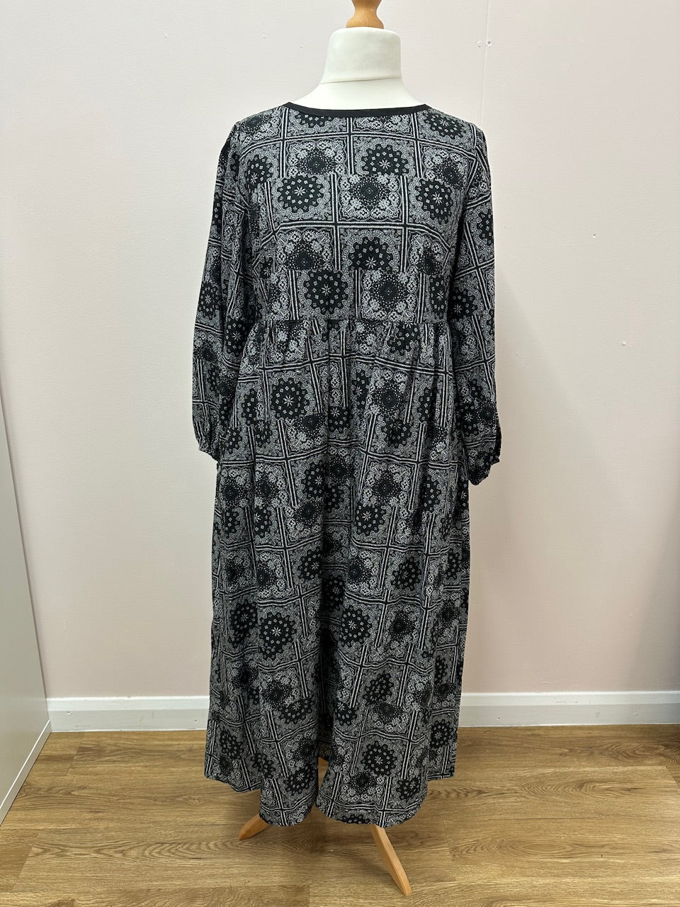 Black Paisley dream dress size S 10/12 (ready to ship)