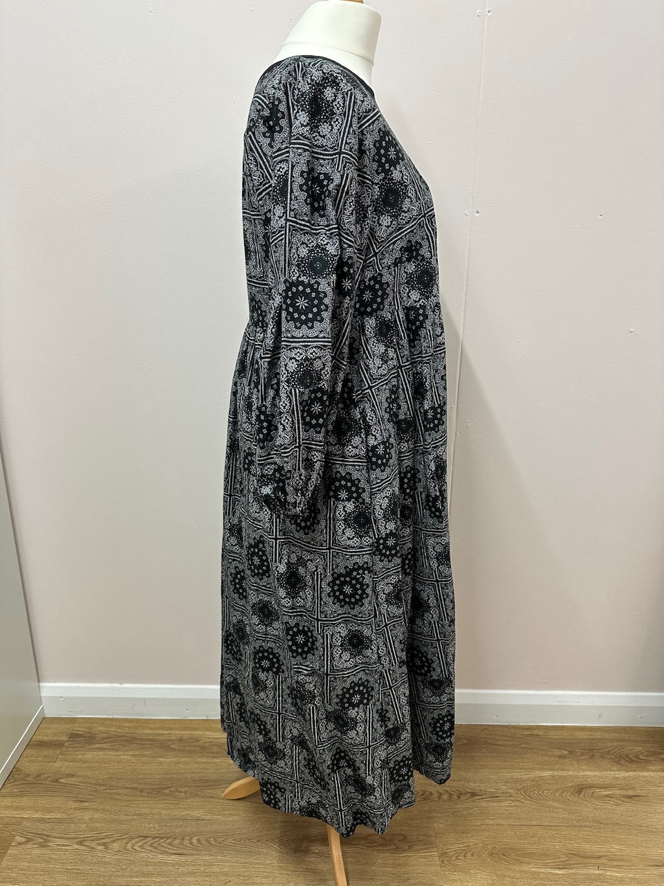 Black Paisley dream dress size S 10/12 (ready to ship)