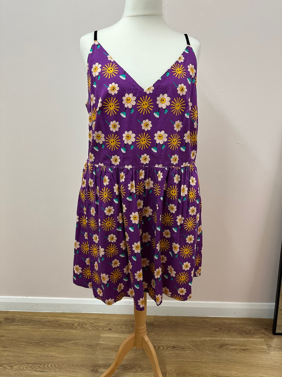 Purple groovy cami dress size L (20)