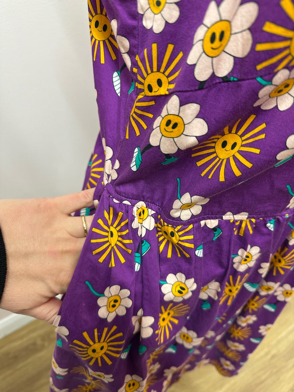 Purple groovy cami dress size L (20)