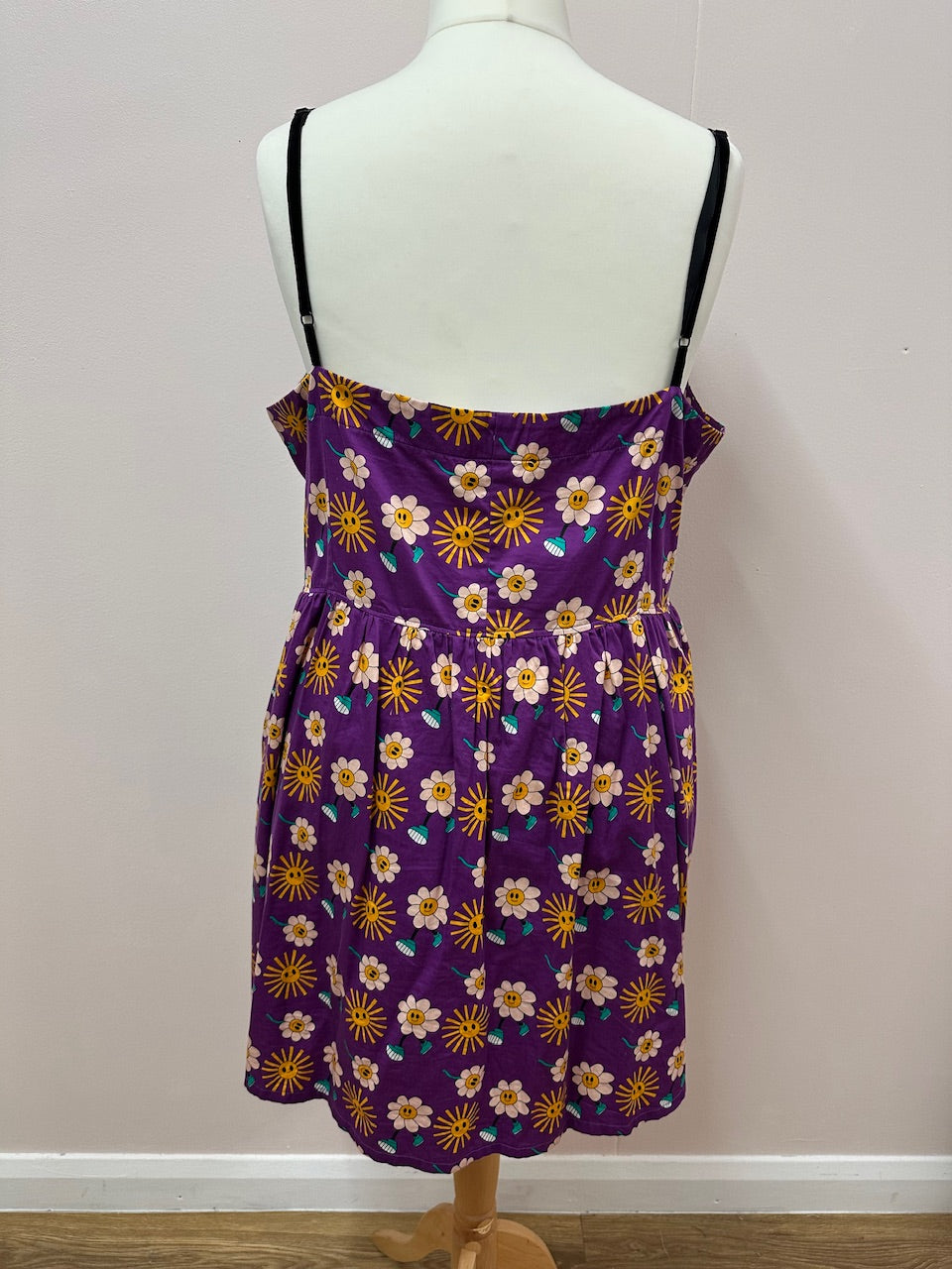 Purple groovy cami dress size L (20)