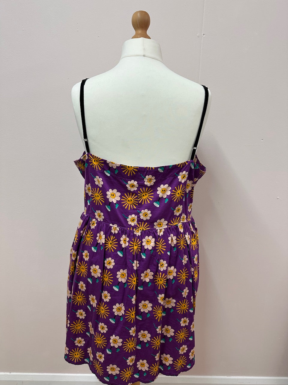 Purple groovy cami dress size L (20)