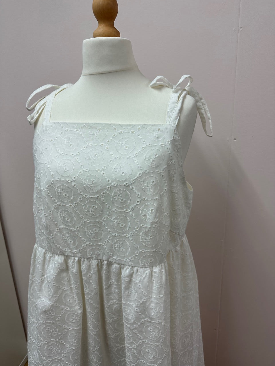Broderie cami dress size L (18/20)