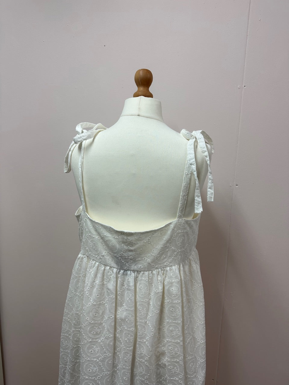 Broderie cami dress size L (18/20)