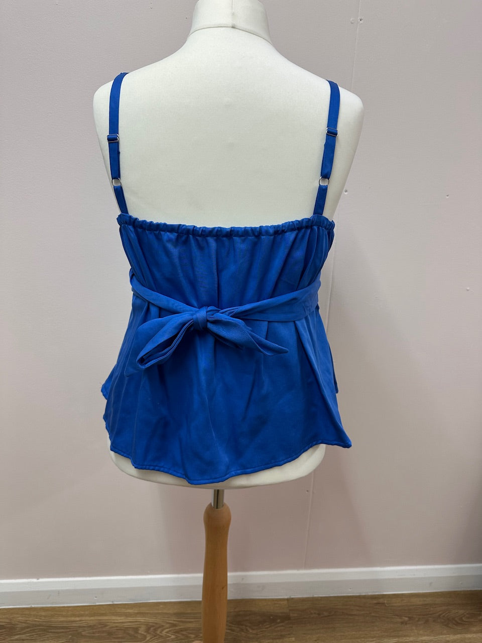 Wrap party top size L/XL (20/22)