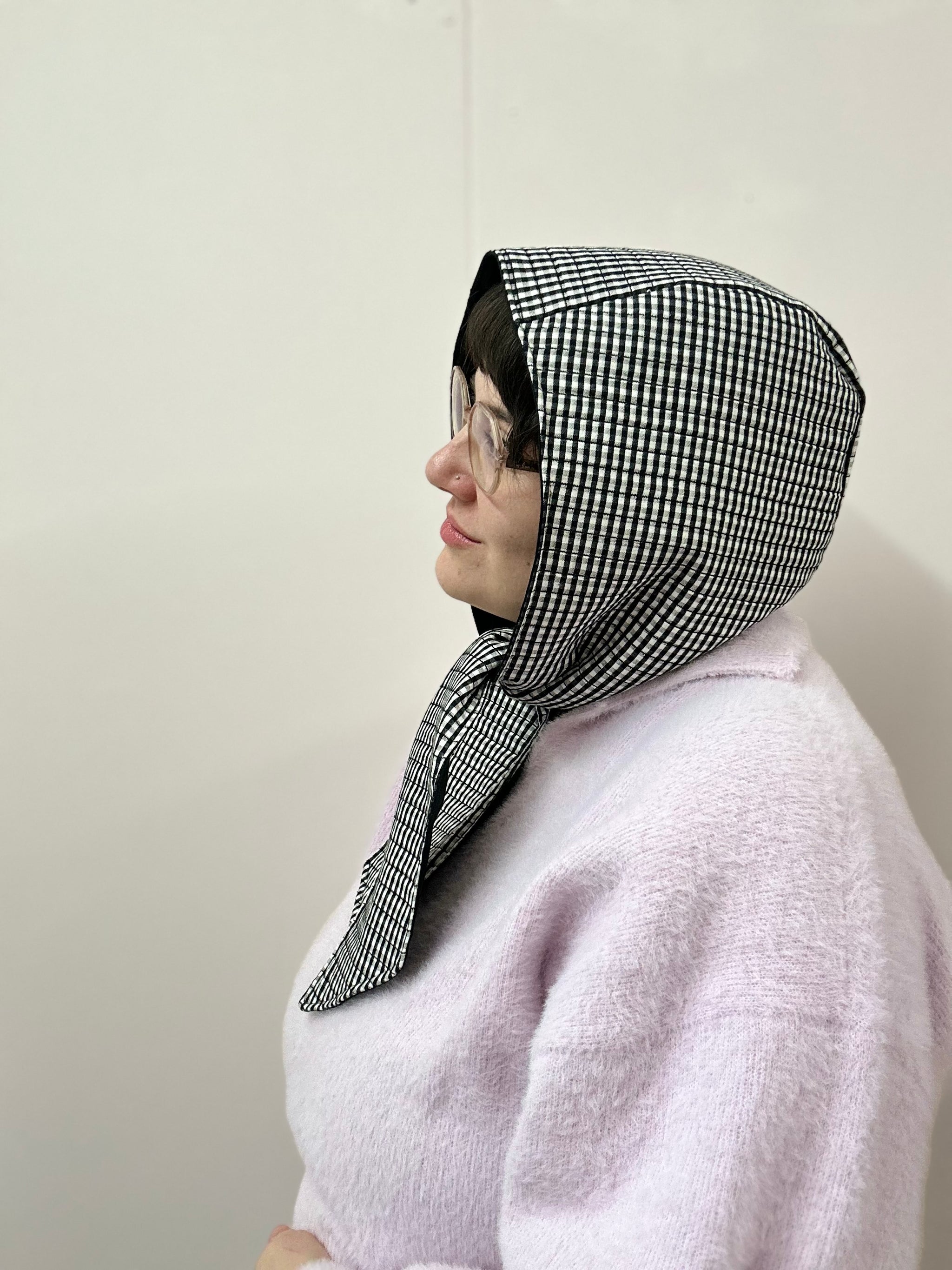 Reversible Quilted Hood - black/gingham