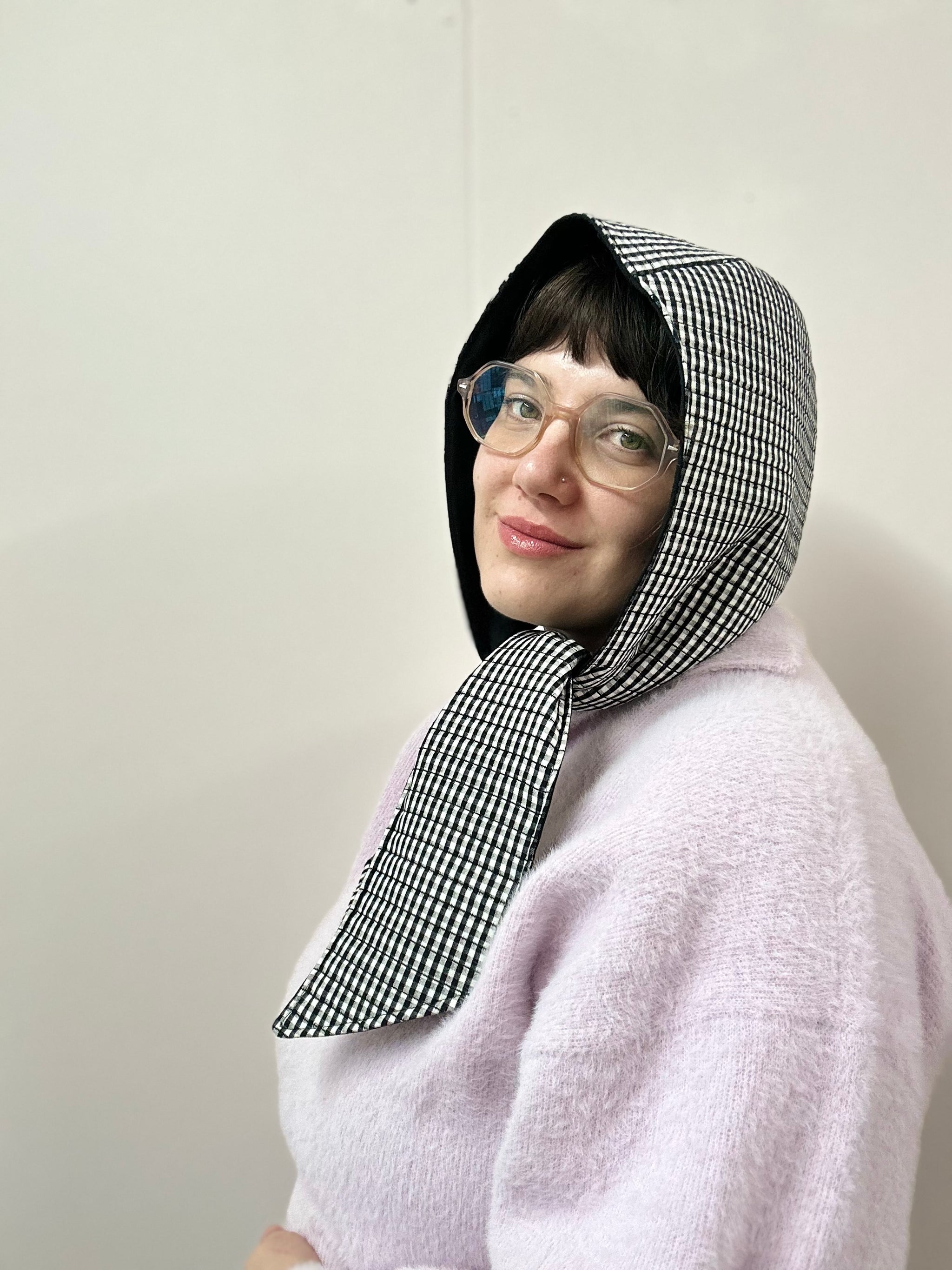 Reversible Quilted Hood - black/gingham